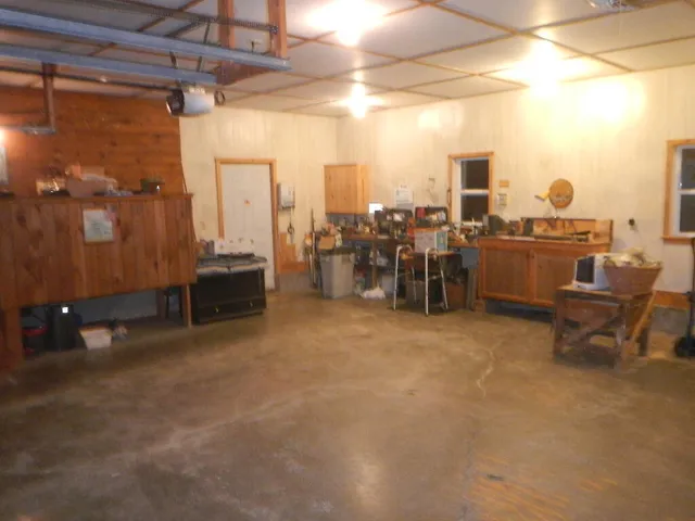 $230,000 | 11 Tibbetts Drive, Lincoln, ME 04457