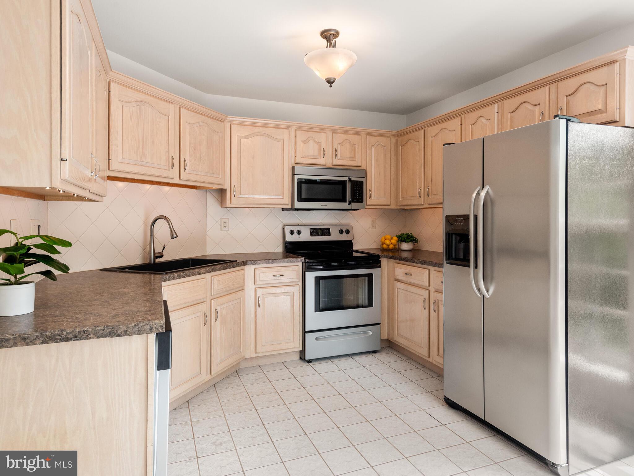 7 Raleigh Court Pottstown, PA 19464 - Photo 12 of 38 Gallery Image 12