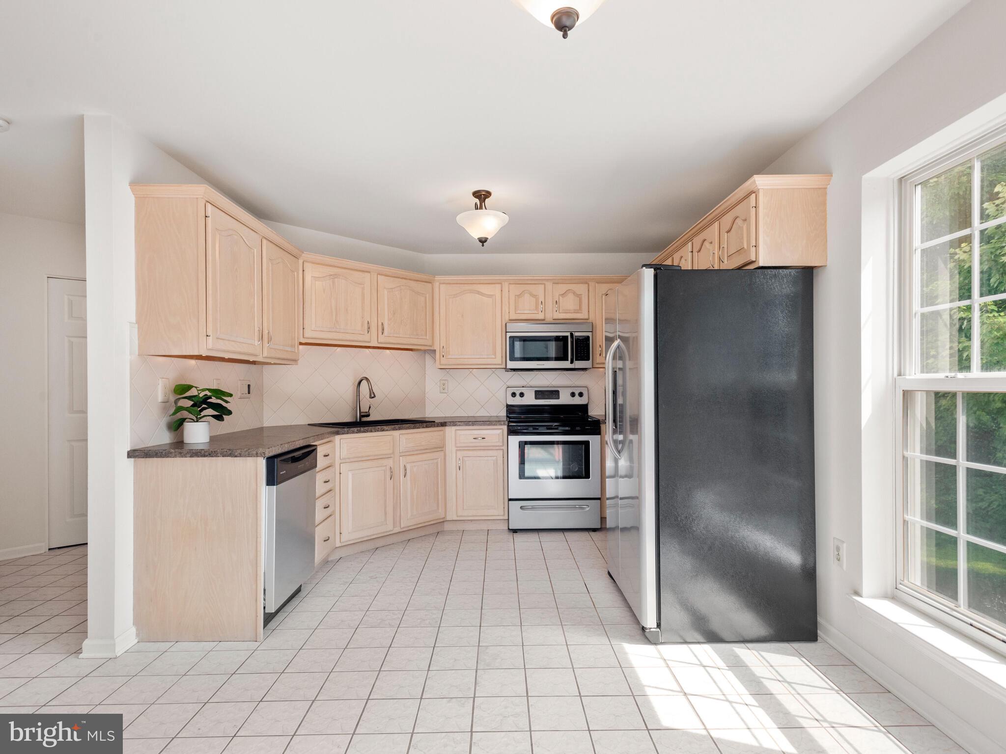 7 Raleigh Court Pottstown, PA 19464 - Photo 13 of 38 Gallery Image 13