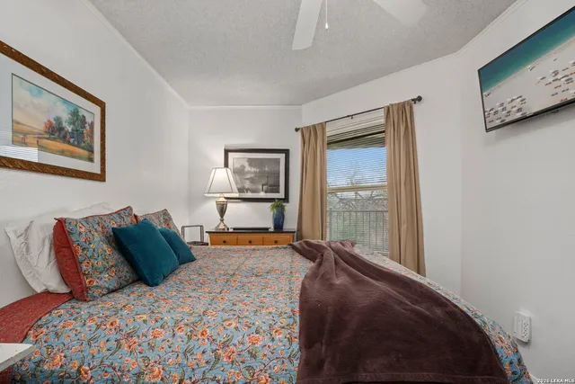 $319,000 | 500 North Market Avenue, Unit 319D, New Braunfels, TX 78130