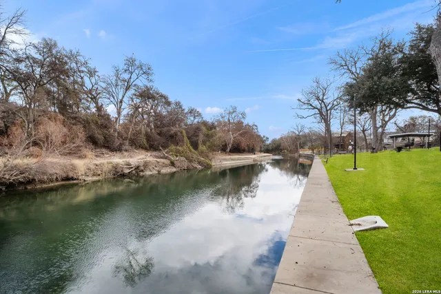$319,000 | 500 North Market Avenue, Unit 319D, New Braunfels, TX 78130
