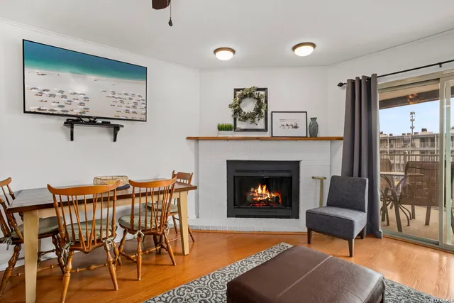 $319,000 | 500 North Market Avenue, Unit 319D, New Braunfels, TX 78130