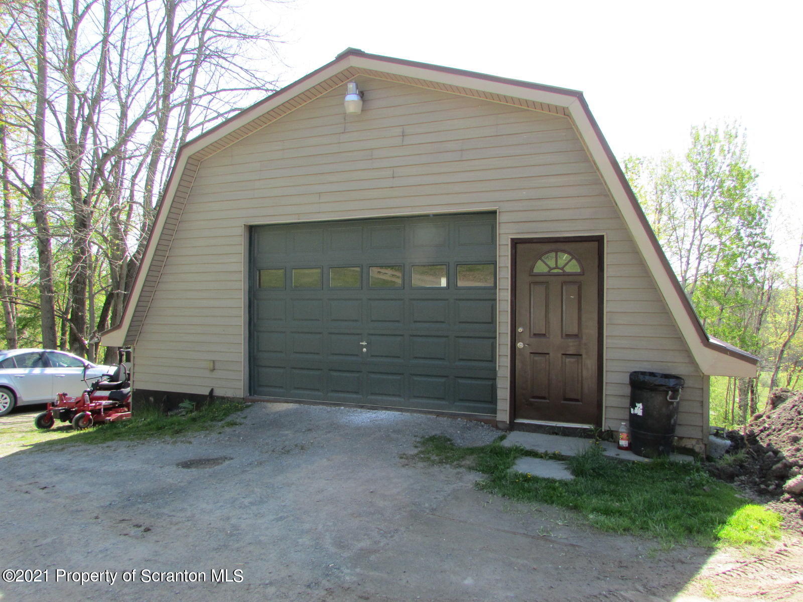 103 Shoemaker Road Montrose, PA 18801 - Photo 3 of 46 Gallery Image 3