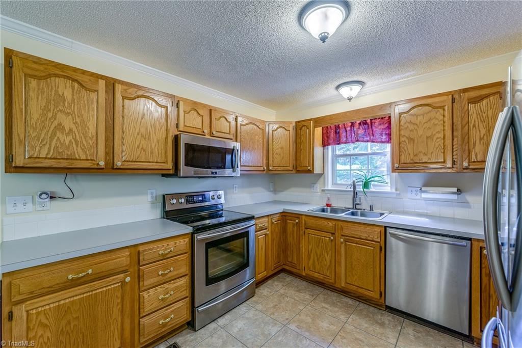 2616 Union Grove Road Lexington, NC 27295 - Photo 11 of 24 Gallery Image 11
