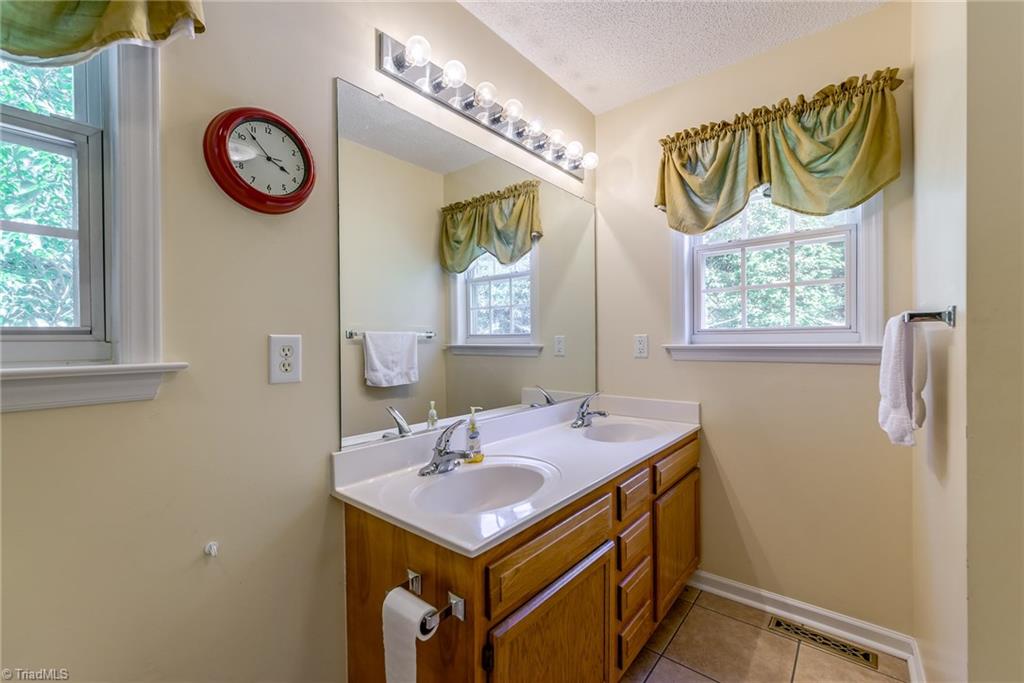 2616 Union Grove Road Lexington, NC 27295 - Photo 7 of 24 Gallery Image 7