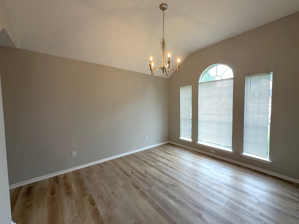 2106 Lexington Woods Drive Spring, TX 77373 - Photo 13 of 27