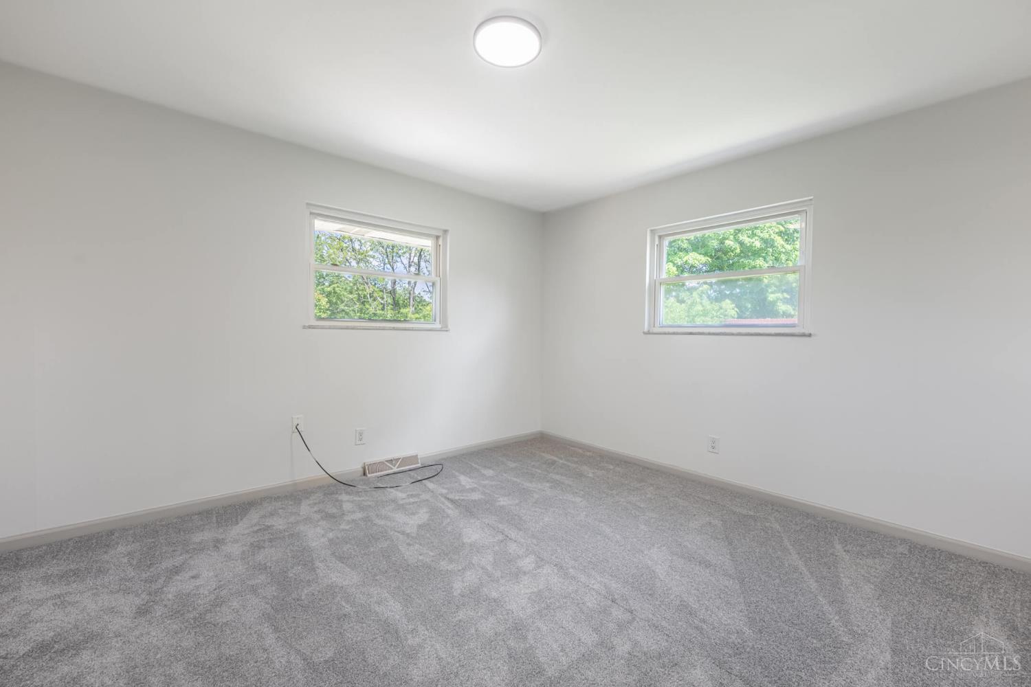 5407 Race Road Cincinnati, OH 45247 - Photo 18 of 34 Gallery Image 18
