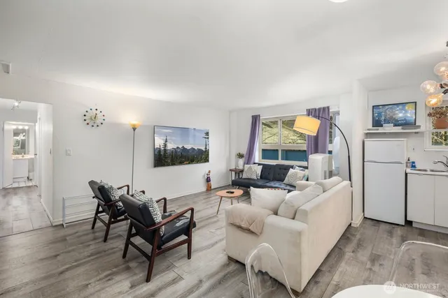 $375,000 | 1400 Hubbell Place, Unit 409, Seattle, WA 98101