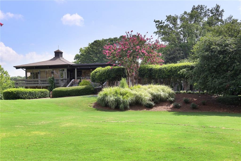 225 Triumph Drive Northwest Atlanta, GA 30327 - Photo 29 of 39