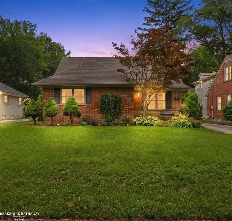 841 Washington Road Grosse Pointe, MI 48230 - Photo 1 of 59 Gallery Image 1