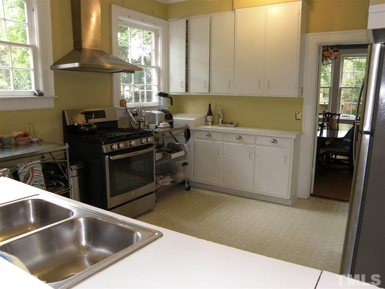 2011 Stone Street Raleigh, NC 27608 - Photo 9 of 22