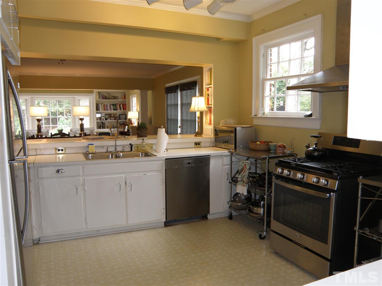 2011 Stone Street Raleigh, NC 27608 - Photo 10 of 22