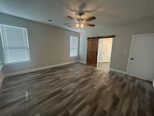 $2,095 | 4001 Avion Drive, Sanger, TX 76266