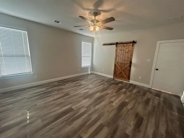 $2,095 | 4001 Avion Drive, Sanger, TX 76266