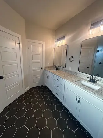 $2,095 | 4001 Avion Drive, Sanger, TX 76266