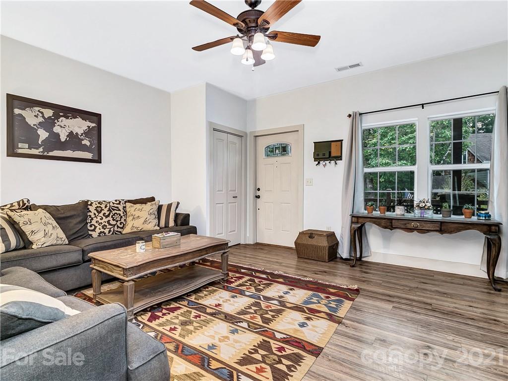 67 White Oak Road Arden, NC 28704 - Photo 9 of 48 Gallery Image 9