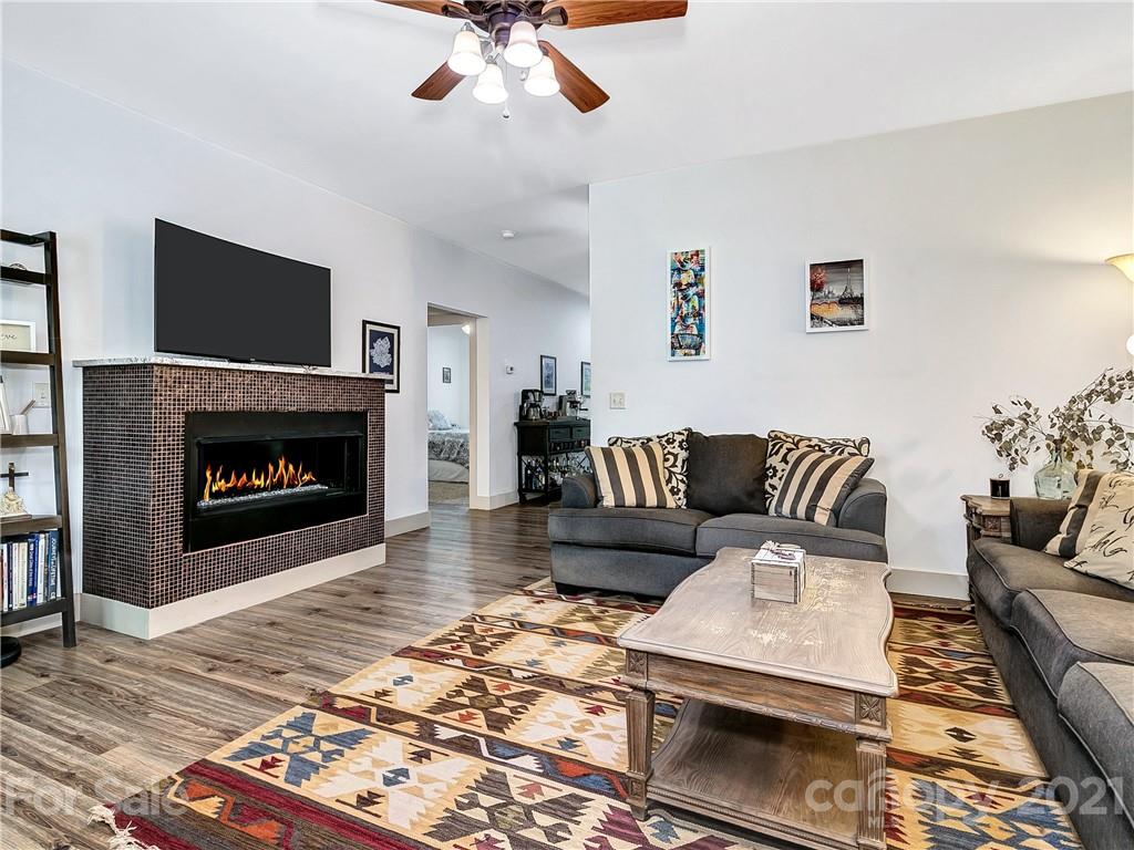 67 White Oak Road Arden, NC 28704 - Photo 10 of 48 Gallery Image 10