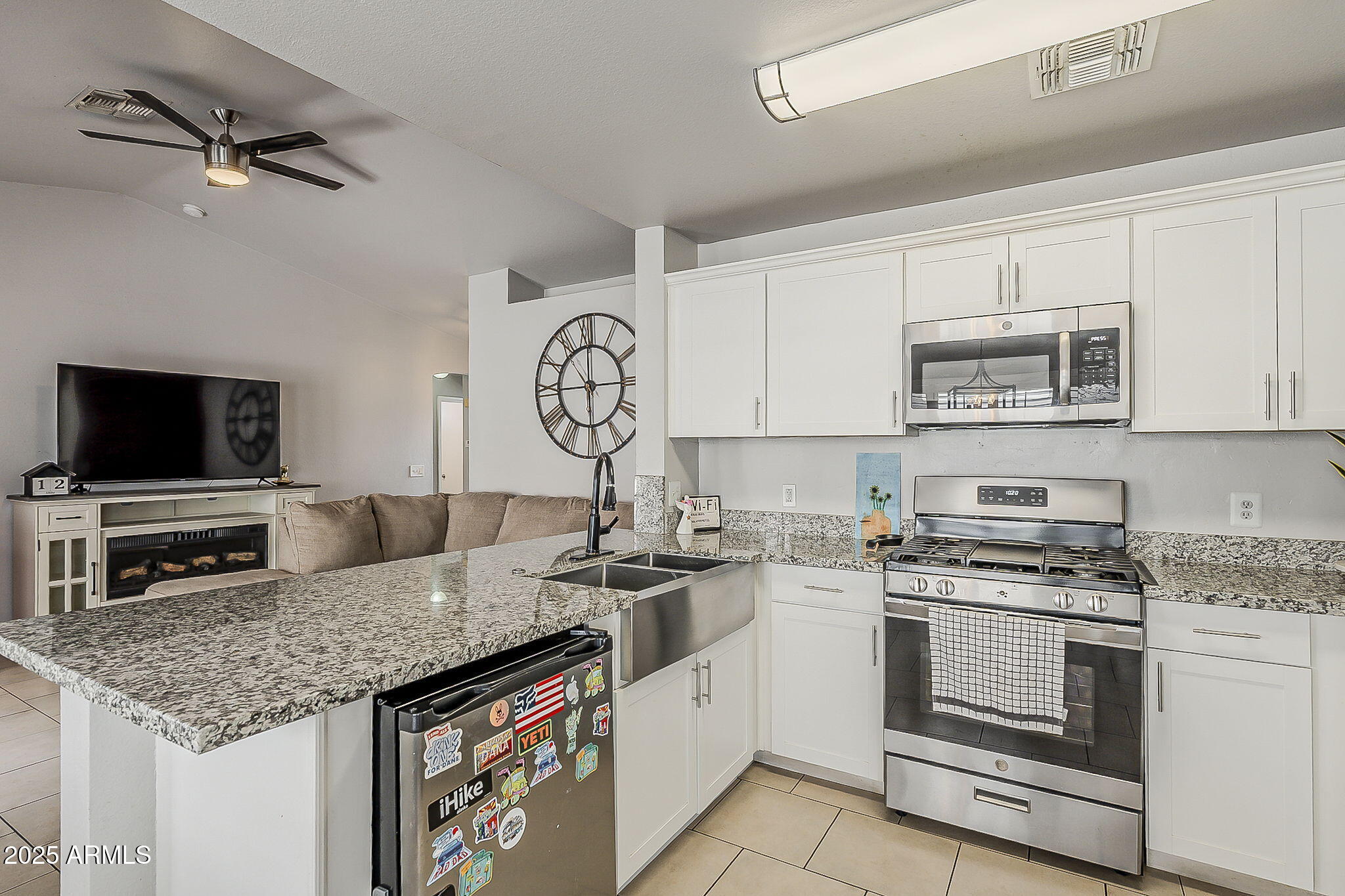 8404 West Coronado Road Phoenix, AZ 85037 - Photo 11 of 22 15-web-or-mls-Coronado-15