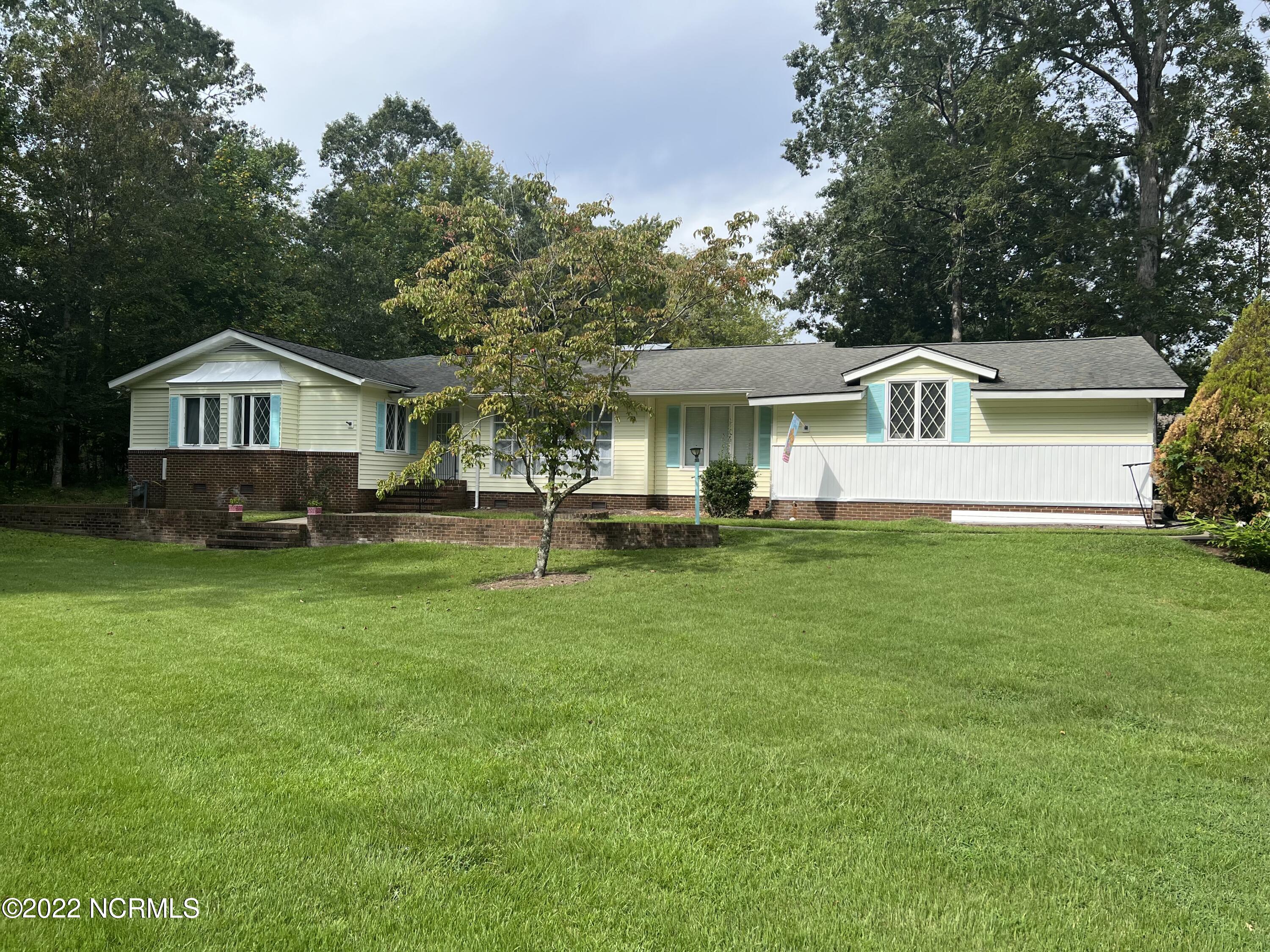105 Riley Place Washington, NC 27889 - Photo 1 of 12 image_50439937
