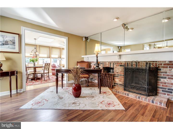 107 Coopers Kill Road Delran, NJ 08075 - Photo 11 of 25 Family Room