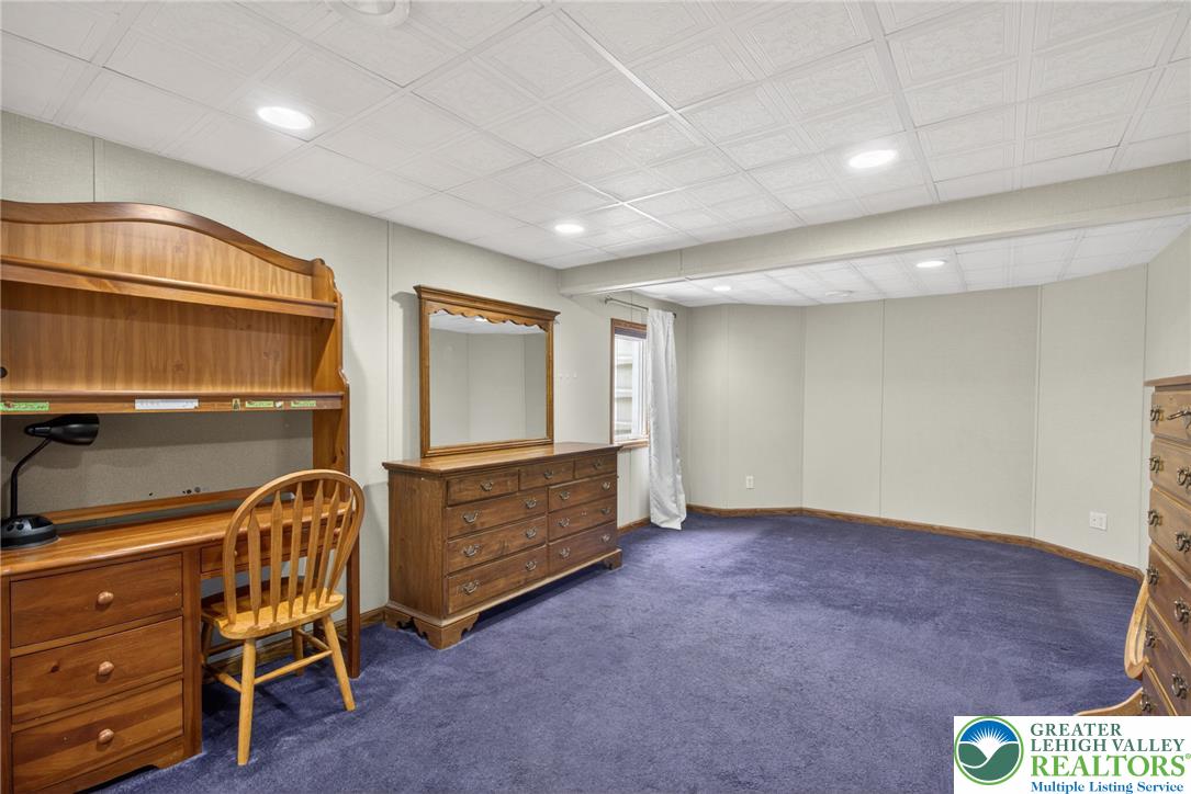 5016 Allen Drive Bethlehem, PA 18017 - Photo 36 of 43