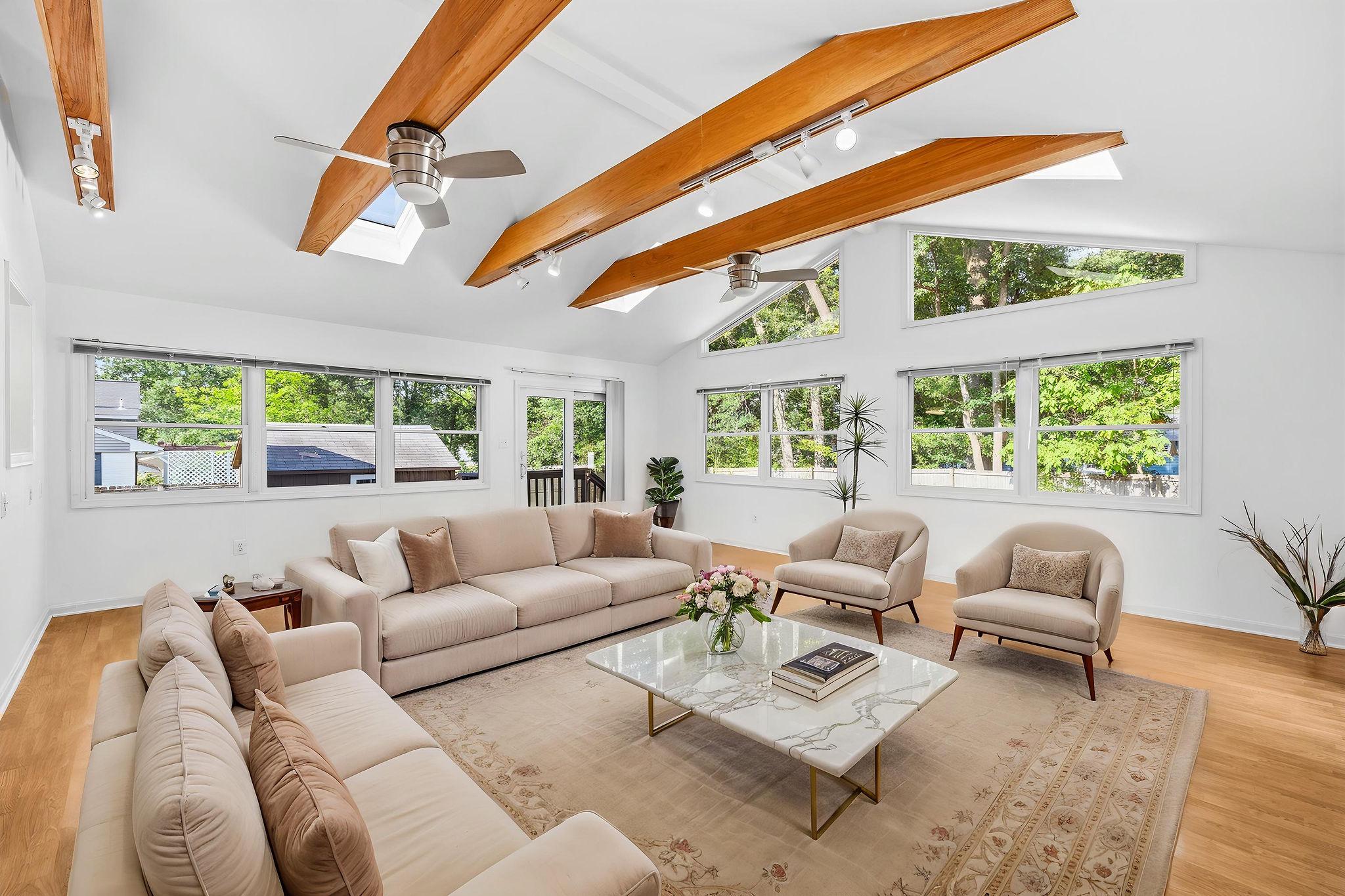 5211 Gilpin Drive Springfield, VA 22151 - Photo 13 of 53 Virtually staged sunroom.