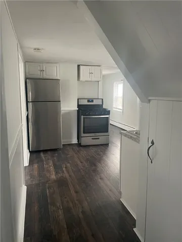 $1,700 | 10 Ryan Avenue, Unit 1, Bristol, RI 02809