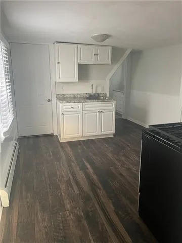 $1,700 | 10 Ryan Avenue, Unit 1, Bristol, RI 02809