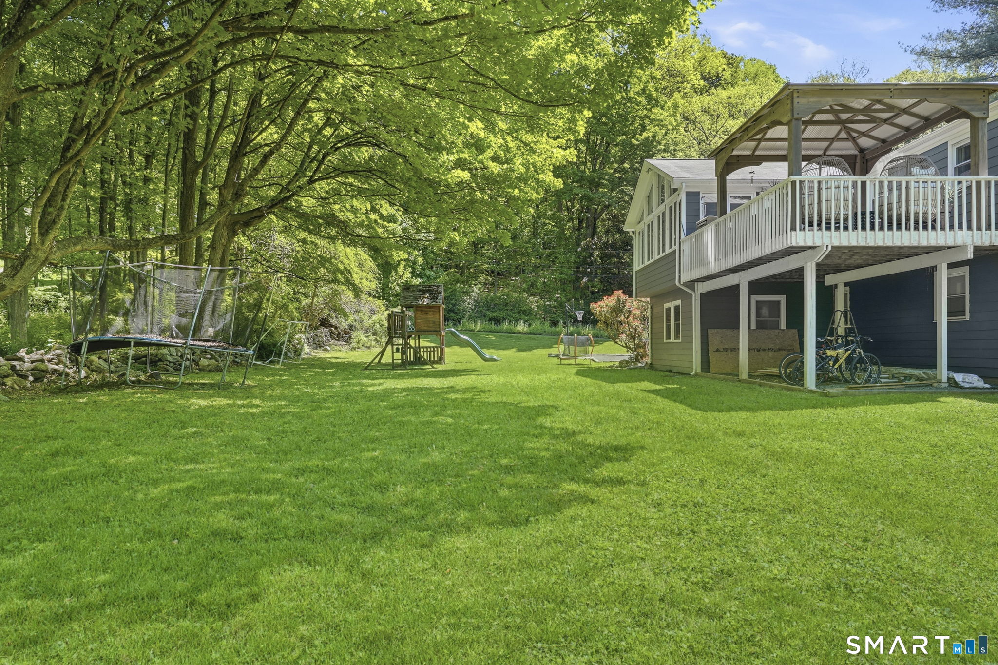 22 Cobblestone Place Wilton, CT 06897 - Photo 31 of 39