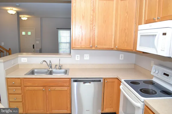 $2,395 | 1725 Emory Street, Frederick, MD 21701