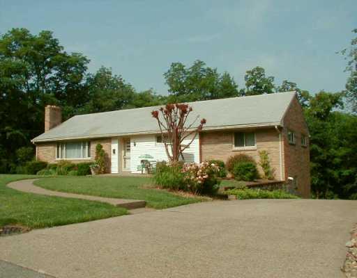 221 Tech Road Thornburg, PA 15205 - Photo 1 of 8 Gallery Image 1