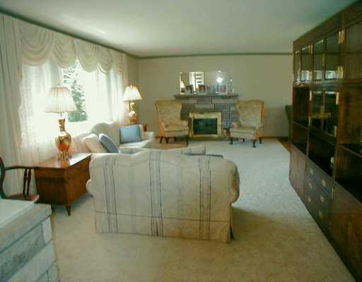 221 Tech Road Thornburg, PA 15205 - Photo 3 of 8 Gallery Image 3