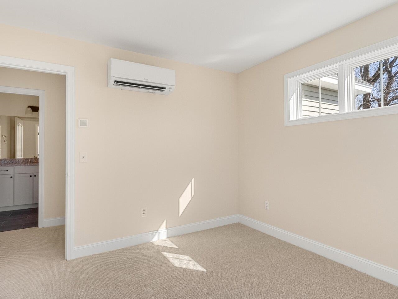 445 Old Farm Road South Burlington, VT 05403 - Photo 23 of 40