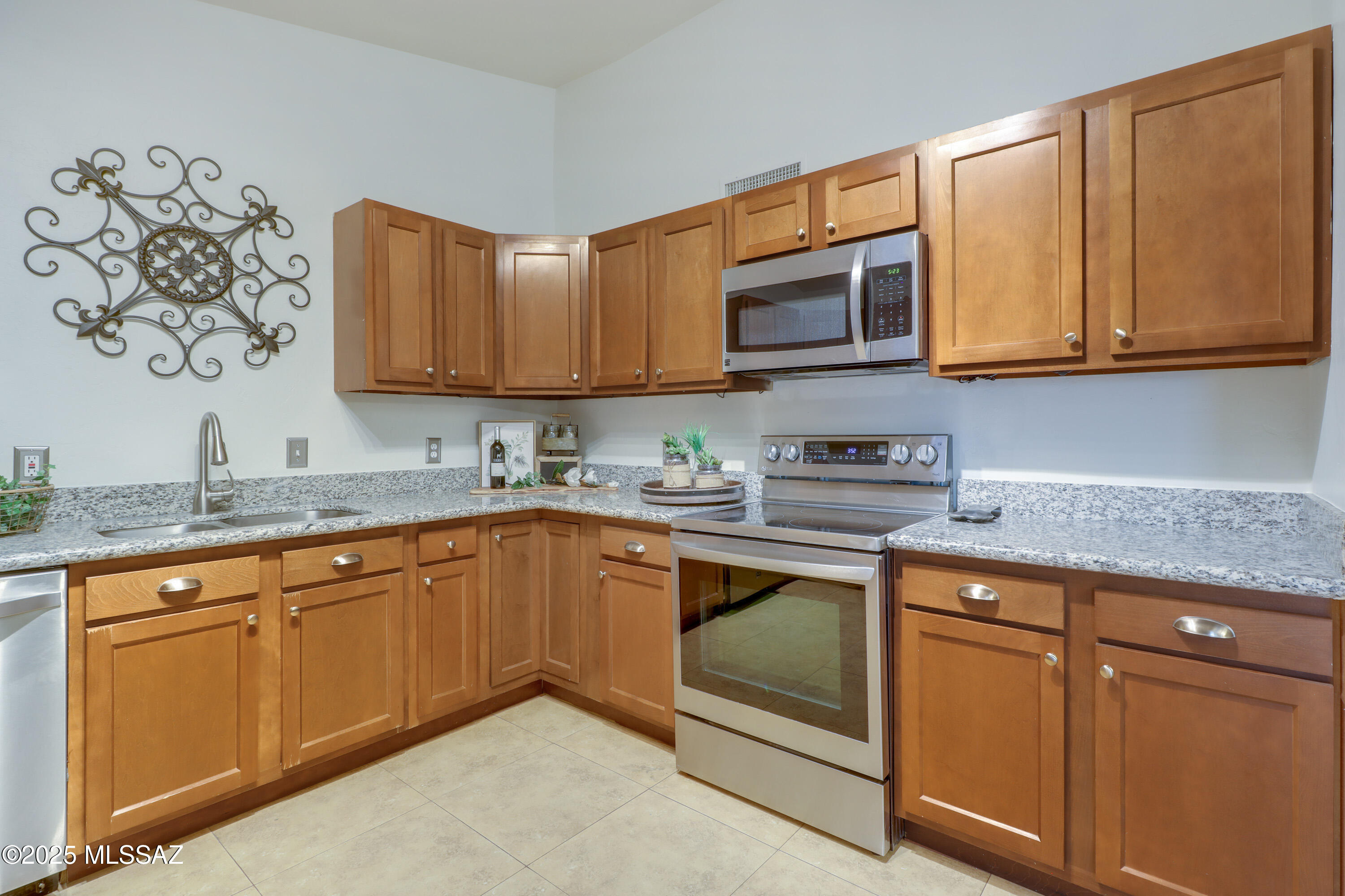 9161 East Stella Road Tucson, AZ 85730 - Photo 18 of 37 Gallery Image 18