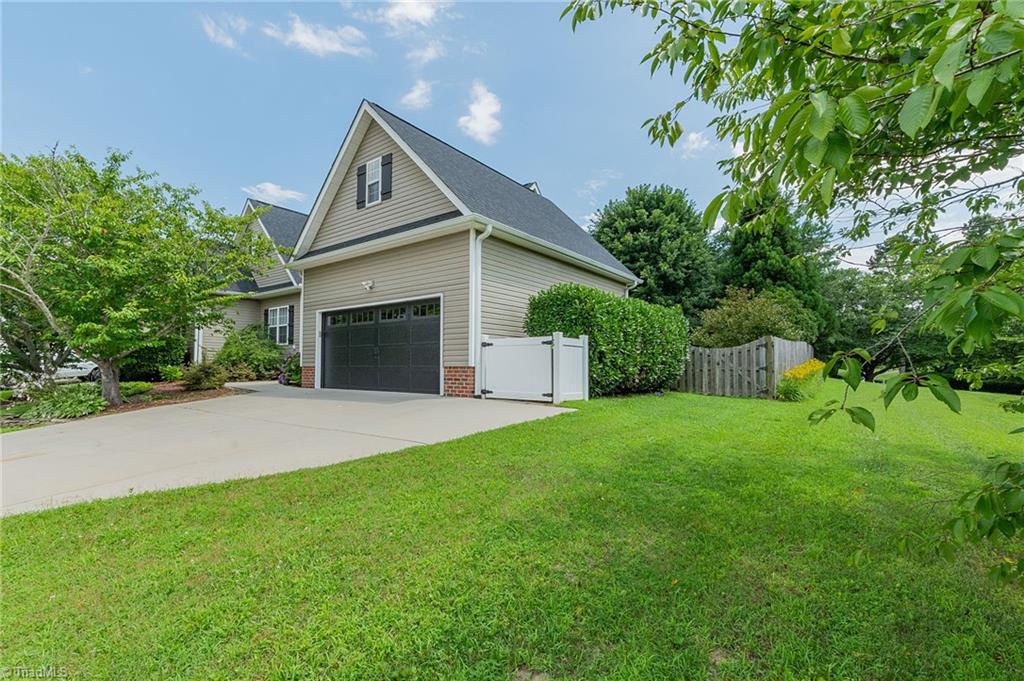 116 Cinnamon Way Clemmons, NC 27012 - Photo 4 of 46