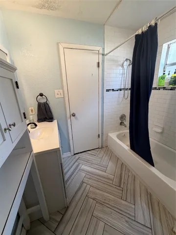 $179,900 | 1114 Oxford Drive, Pearland, TX 77584