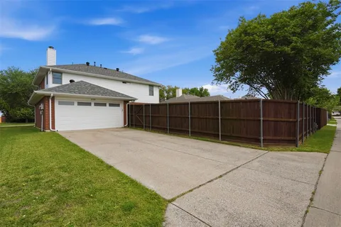 $429,500 | 2010 Walnut Creek Trail, Garland, TX 75040