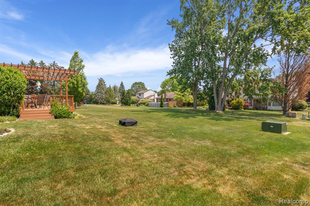 2283 Highsplint Drive Rochester Hills, MI 48307 - Photo 39 of 45