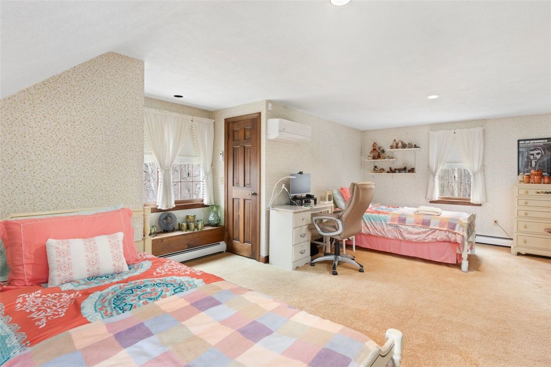 38 Hartford Pike Foster, RI 02857 - Photo 15 of 49