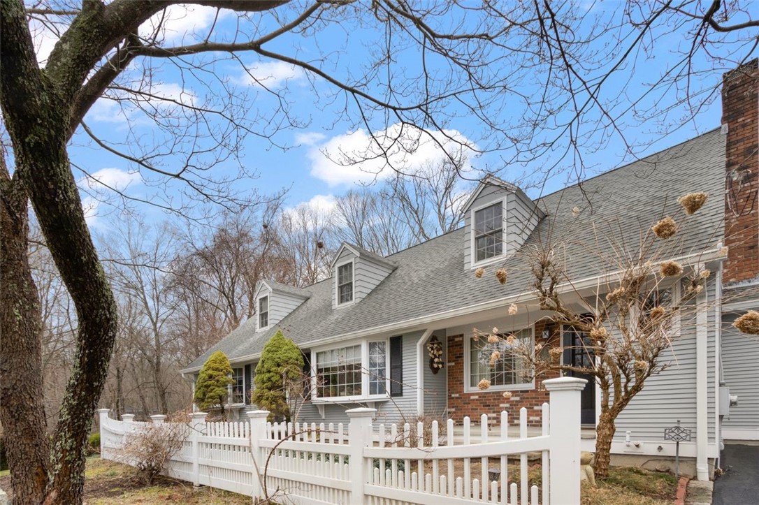 38 Hartford Pike Foster, RI 02857 - Photo 2 of 49