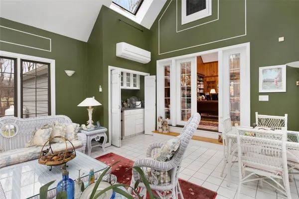 $699,900 | 38 Hartford Pike, Foster, RI 02857