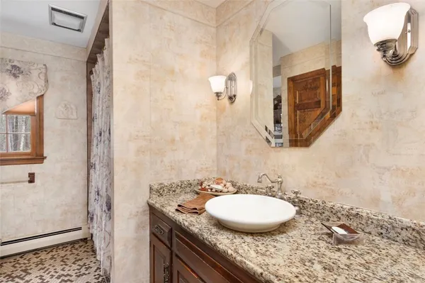 $699,900 | 38 Hartford Pike, Foster, RI 02857