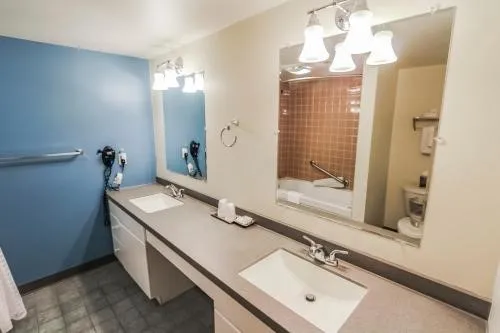 $3,000 | 65 Ridge Road, Unit P37, Newport, RI 02840