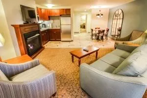 $3,500 | 65 Ridge Road, Unit P37, Newport, RI 02840