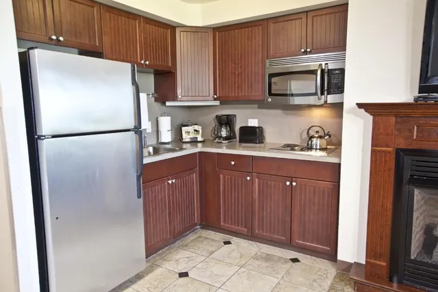 $3,000 | 65 Ridge Road, Unit P37, Newport, RI 02840