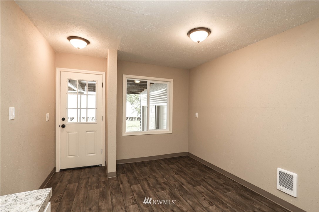 121 Damron Road Mossyrock, WA 98564 - Photo 7 of 17 Gallery Image 7