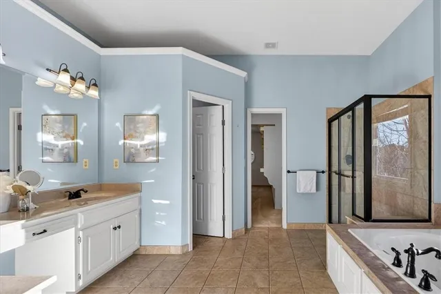 $860,000 | 5628 West 144th Street, Overland Park, KS 66223