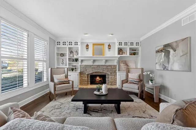 $860,000 | 5628 West 144th Street, Overland Park, KS 66223