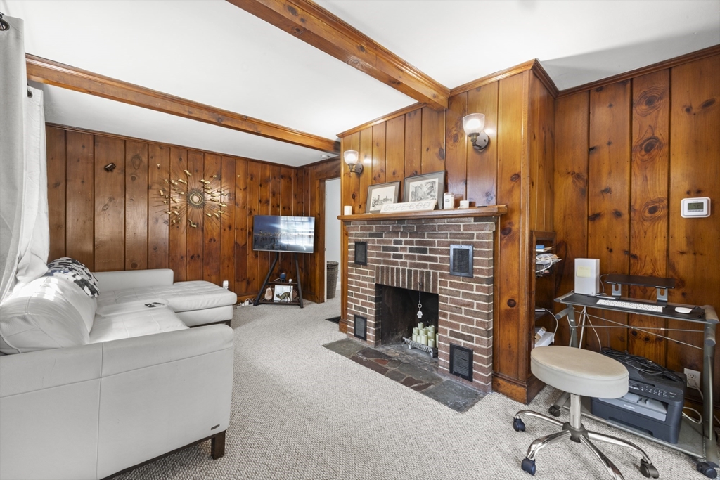 435 Walpole Street Canton, MA 02021 - Photo 4 of 41 Gallery Image 4