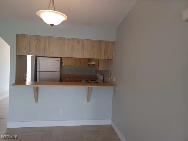 $1,350 | 913 Gleason Parkway, Unit 2, Cape Coral, FL 33914